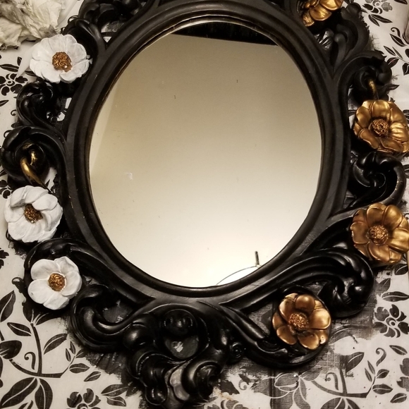 NWT & EUC Quality Items For Less! - Picture 9 of 13